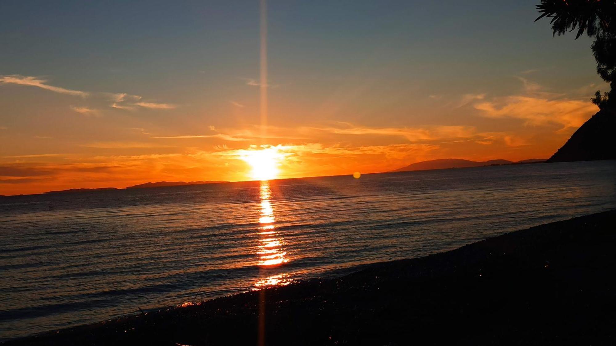 Nafpaktos Cottage By The Sea For Travelers And Dreamers! 외부 사진