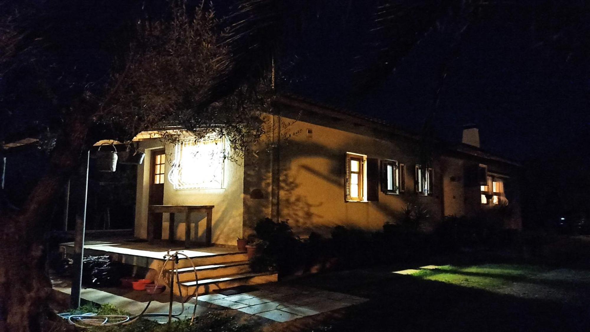 Nafpaktos Cottage By The Sea For Travelers And Dreamers! 외부 사진