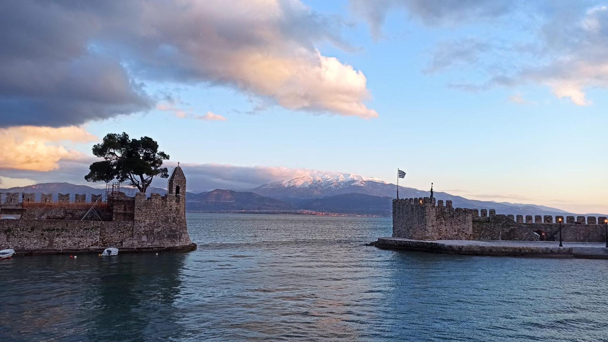 Nafpaktos Cottage By The Sea For Travelers And Dreamers! 외부 사진