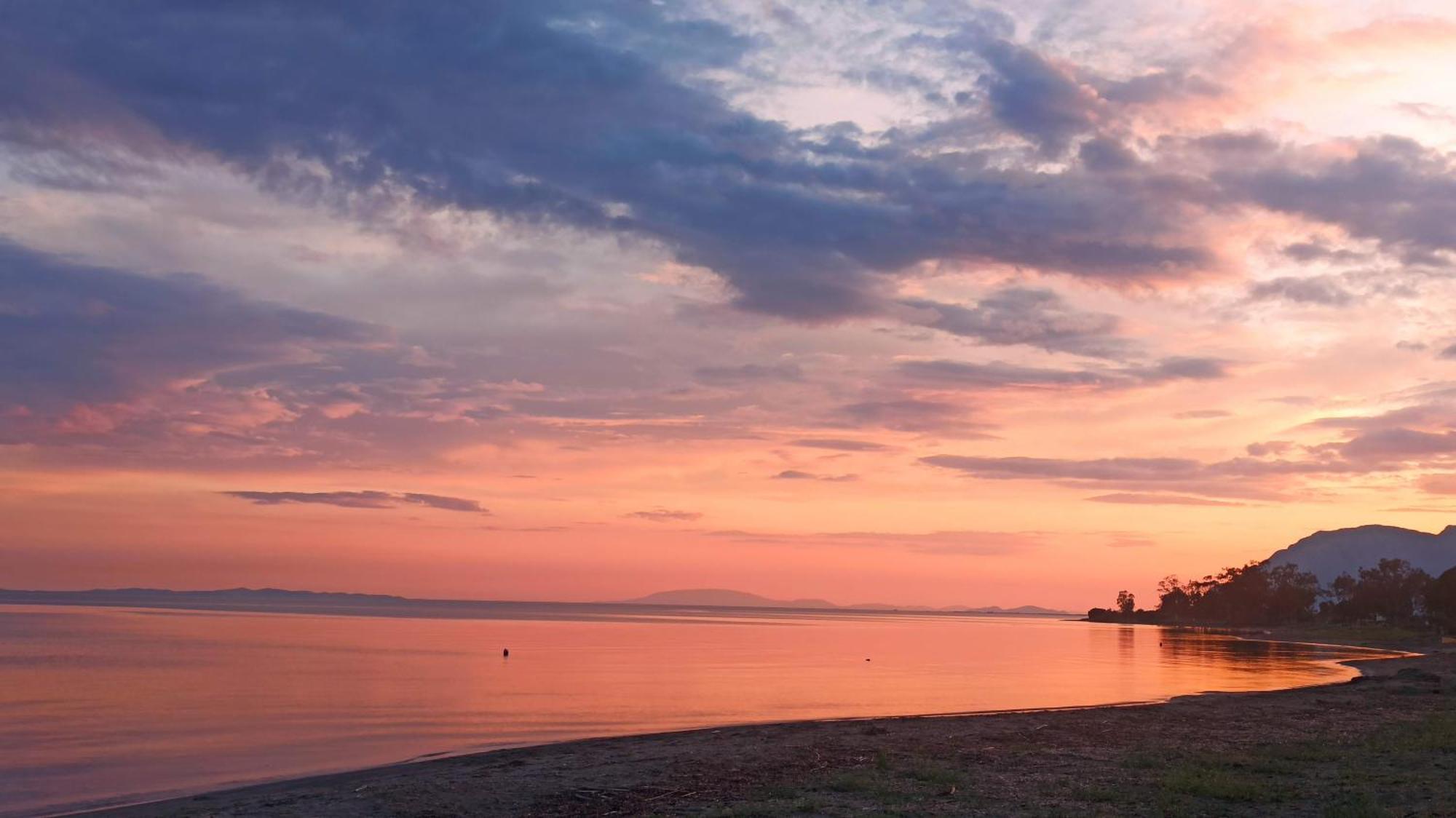 Nafpaktos Cottage By The Sea For Travelers And Dreamers! 외부 사진